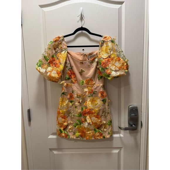 Elliatt Aella Puff Sleeve Mini Dress Yellow Wedding Guest cocktail size S NWT - Picture 6 of 7